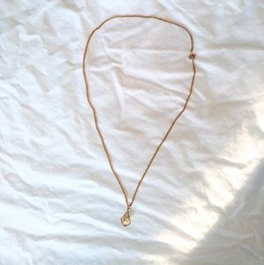 Gold and pearl pendant necklace